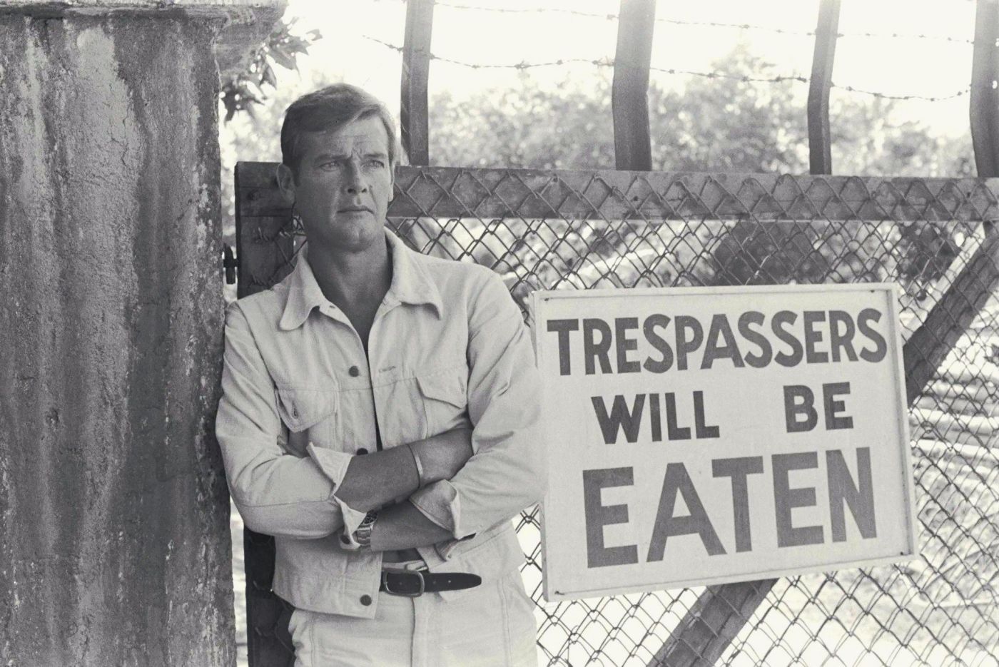 ROGER MOORE: FOR YOUR EYES ONLY