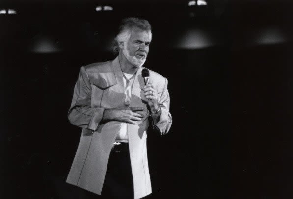KENNY ROGERS: THE GAMBLER