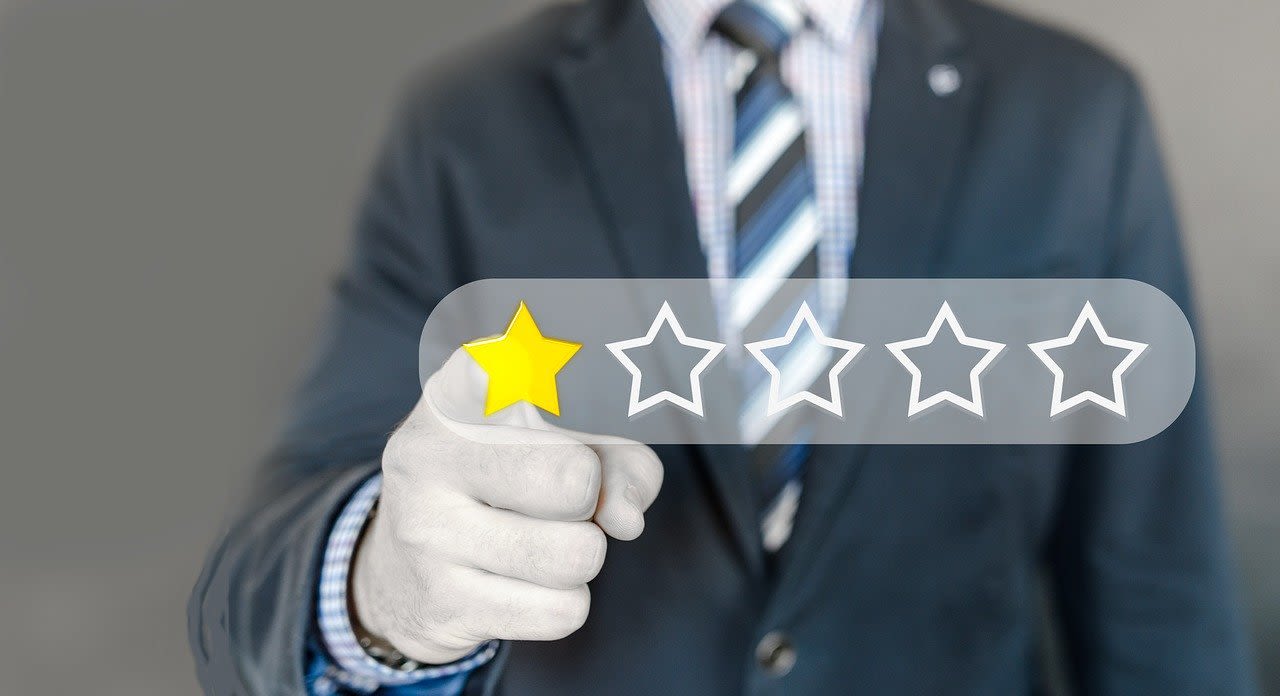 ONLINE REVIEWS: PROTECTING YOUR COMPANY’S REPUTATION