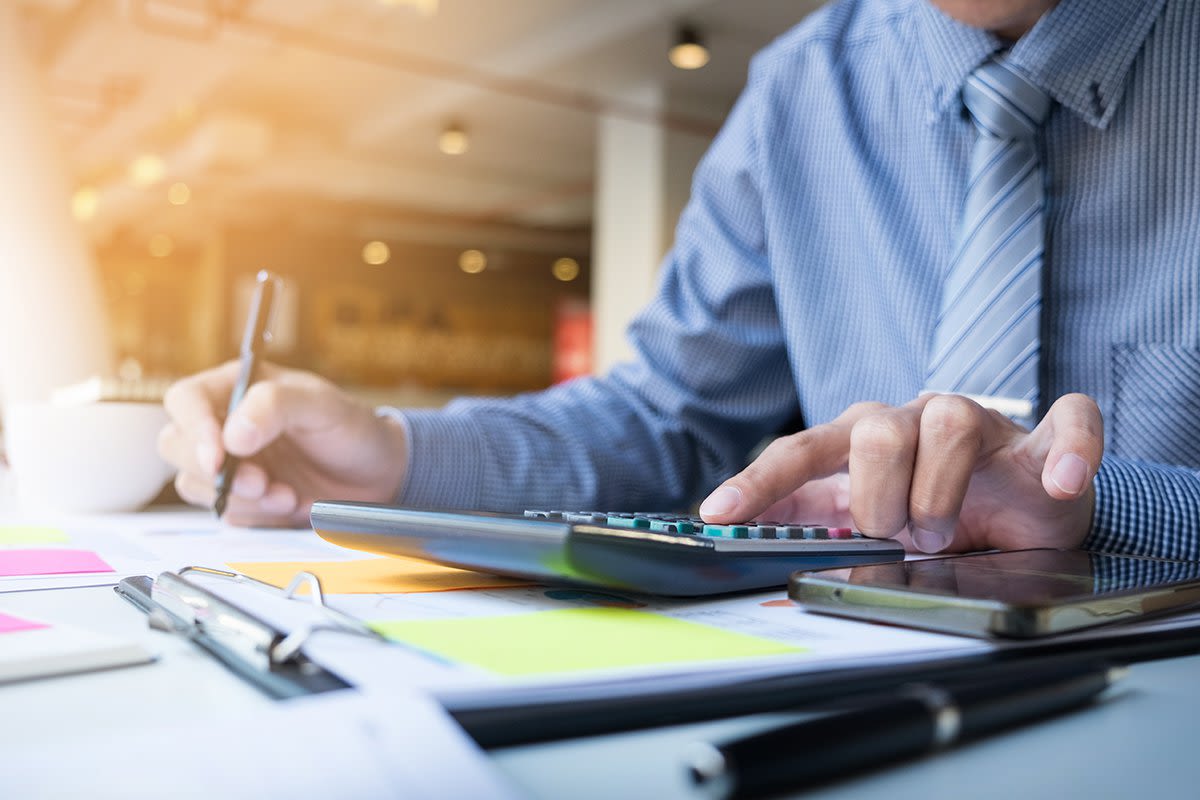 HOW MUCH TAX SHOULD I HAVE WITHHELD? HOW MUCH TAX SHOULD I HAVE WITHHELD?